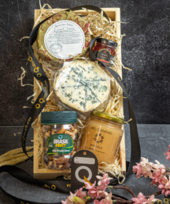 Cesta De Presente 2 Queijos Cremosos + Mel Cremoso + Nuts + Geléia