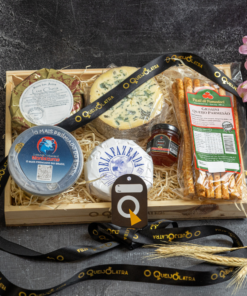 TABUA PRESENTE - 4 QUEIJOS CREMOSOS + GRISSINI + GELÉIA