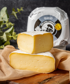 Brisa - Queijo Artesanal de Leite Crú - Peça 450g